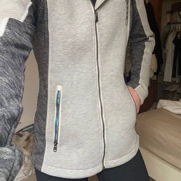 Kuhl women’s zip up jacket Grey Size Small - Picture 5 of 5